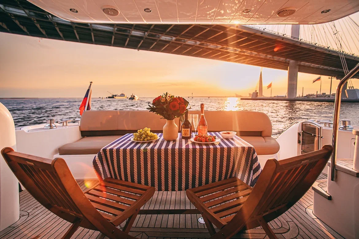 Аренда яхты Princess 58 image- 6